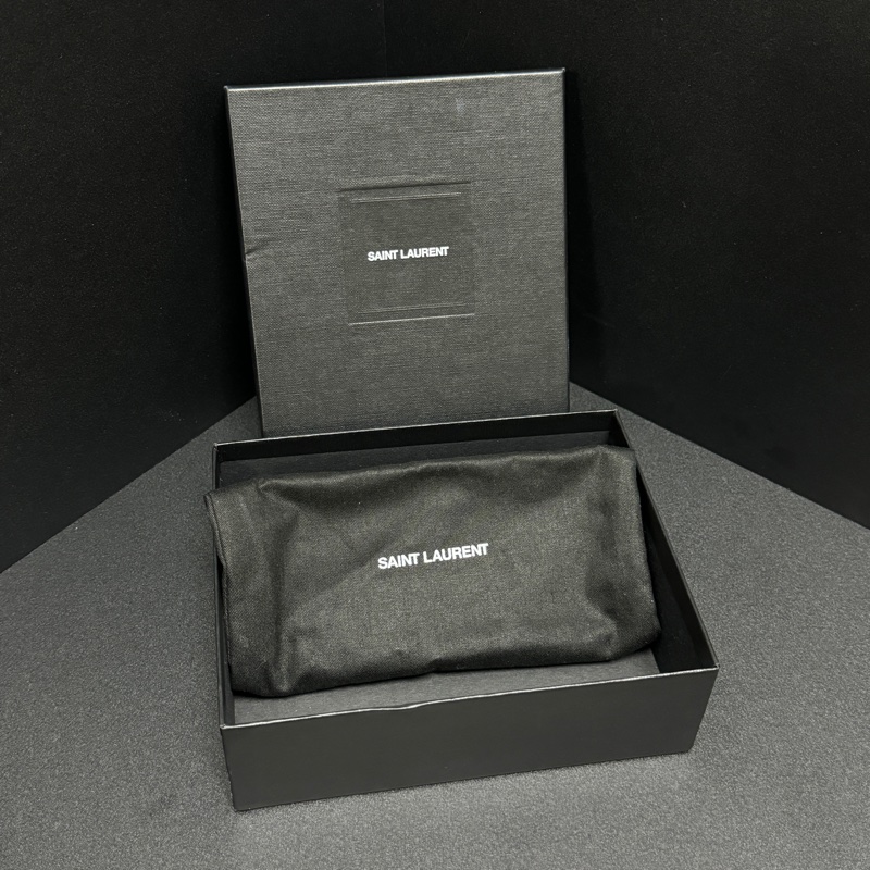 【全新閒置品🎁】 YSL 黑金 圓餅小包 斜背包-7