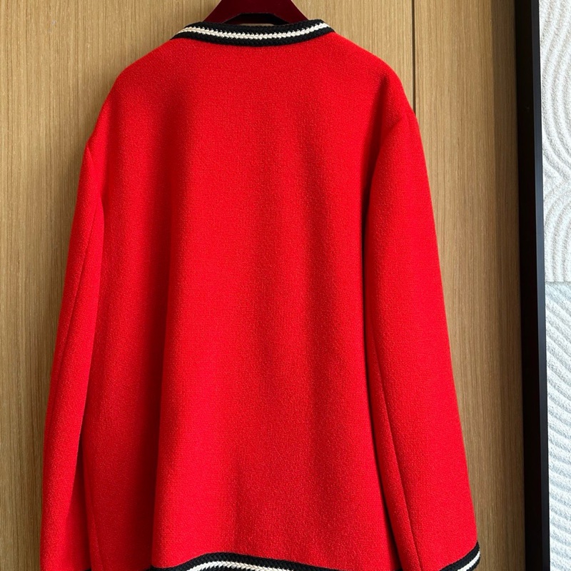 閒置新Gucci 古馳 雙G金扣刺繡大logo 羊毛開衫 外套 夾克 富家千金風 洋氣小姐姐必備 女款 尺碼：36碼/胸圍100衣長66  40碼/胸圍104衣長68 。-1