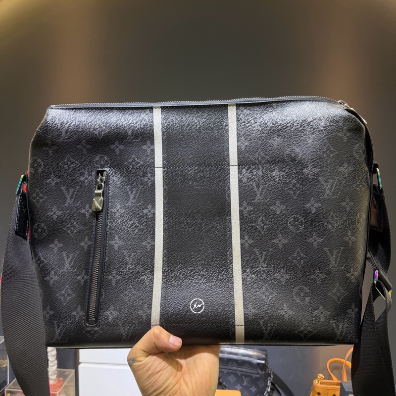 LV路易威登  藤原浩闪电男士邮差包，lv藤原浩联名包-0