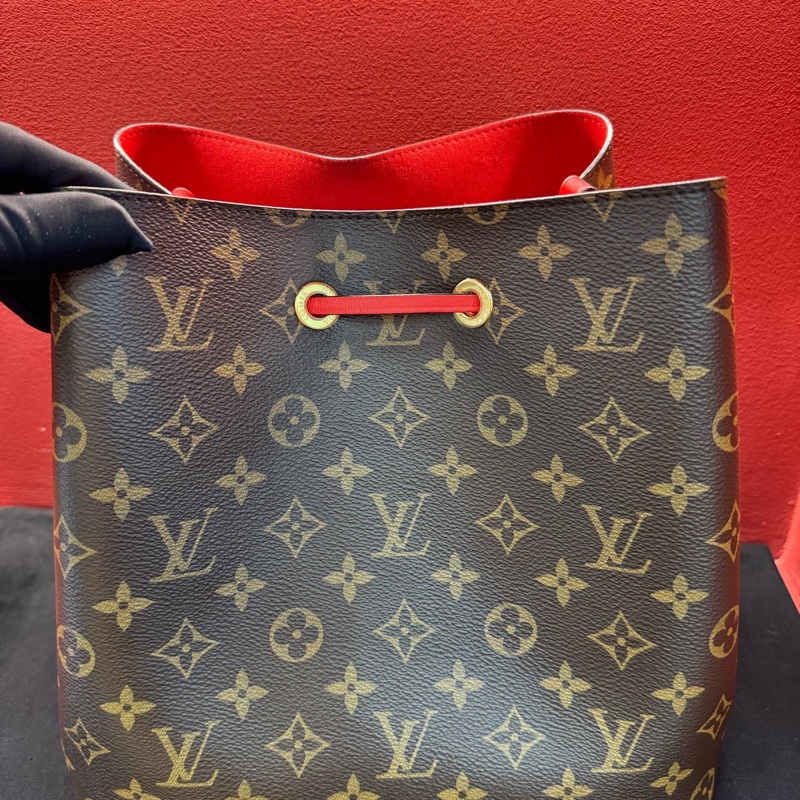 LouisVuitton路易威登 M44021 26x26x17.5 附件:無-6