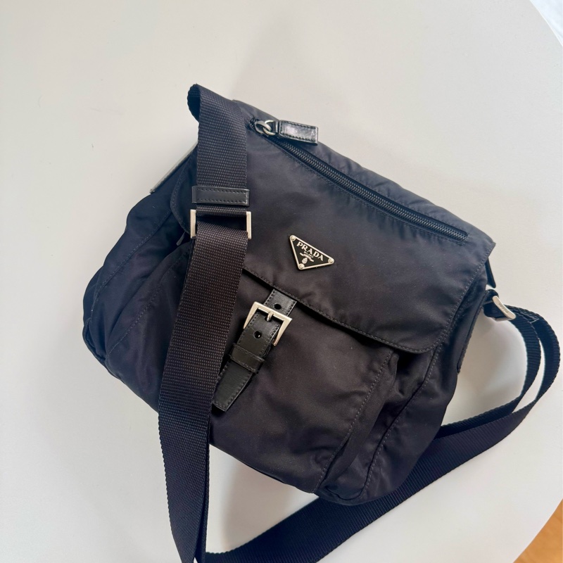 ✔️Prada降落傘布小郵差包/尼龍斜背包/肩背包-2