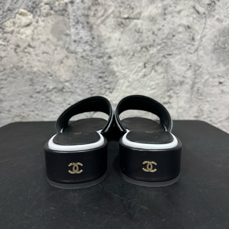 Chanel 香奈兒拖鞋黑白色 碼數39-3