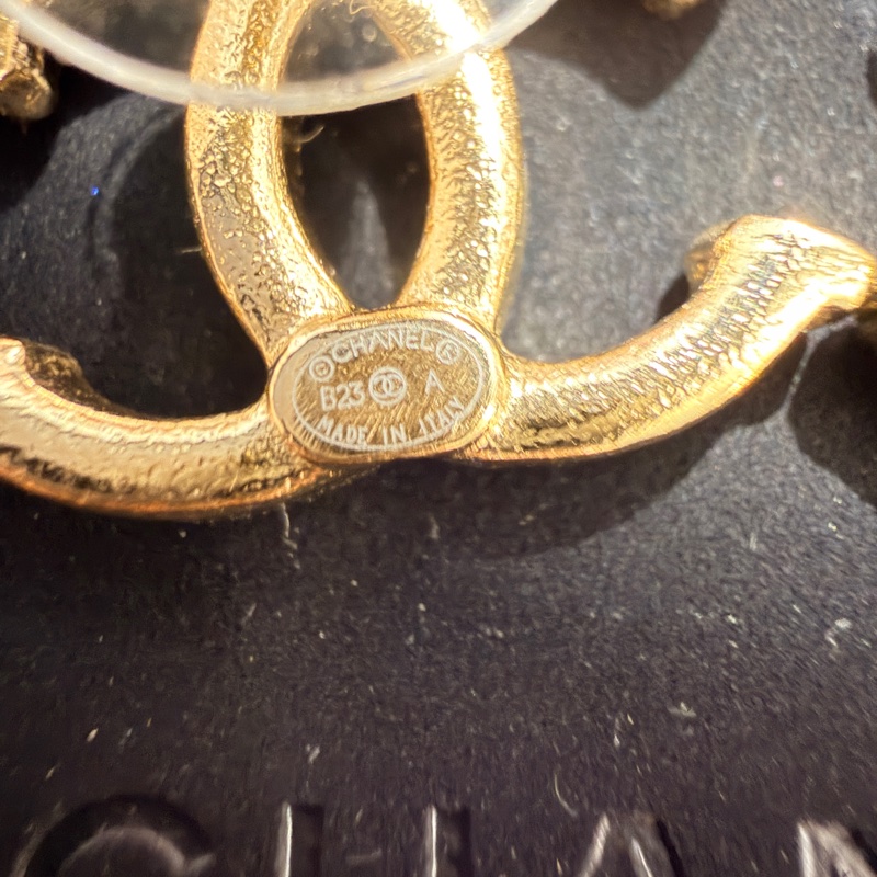 香奈兒 Chanel  雙C耳針 復古金耳針耳環 毛呢-6