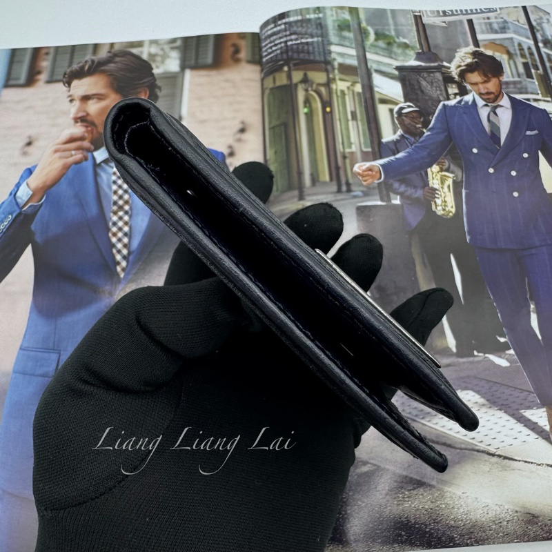 GUCCI 古馳經典金屬標牛皮壓紋深藍色對開短夾-16