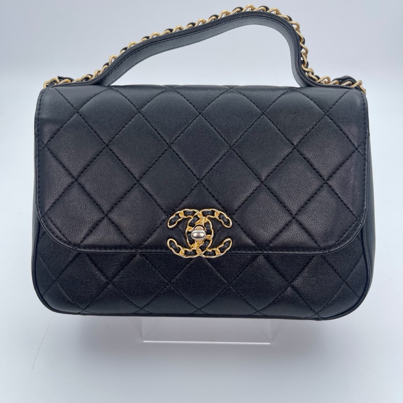 「JL精品代購」香奈兒黑金19Bag皮穿手柄handle小號2way郵差包-2