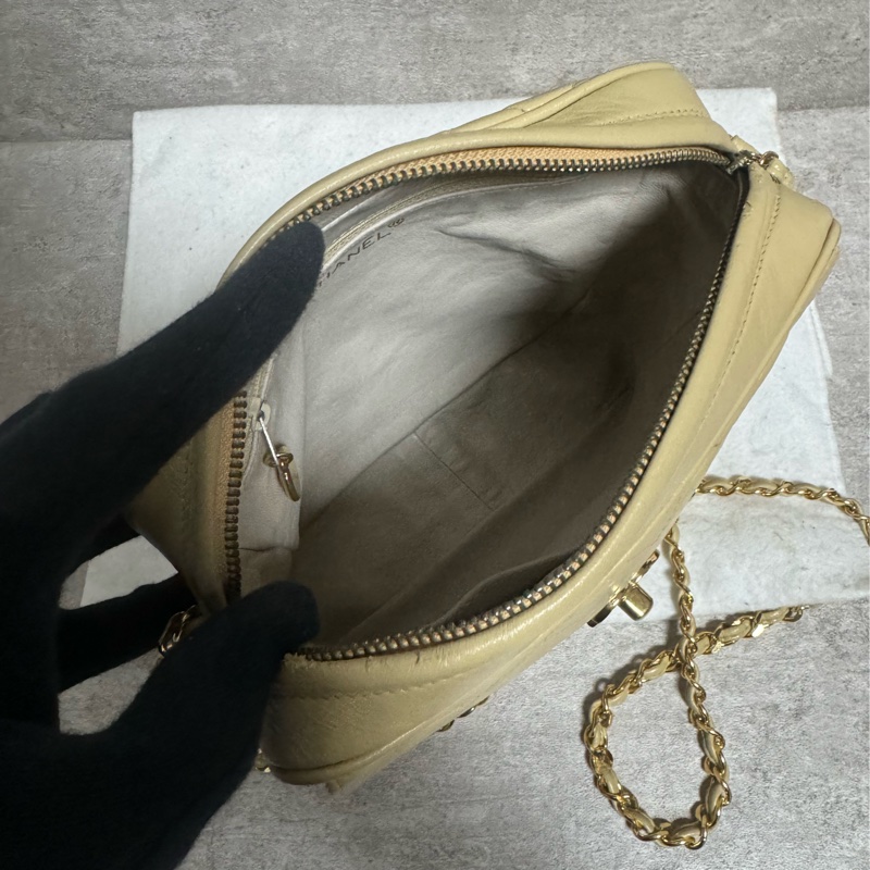 正品 Chanel vintage奶茶色菠蘿釦方包-6