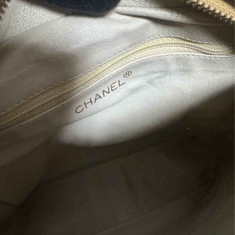 正品 Chanel vintage奶茶色菠蘿釦方包-9