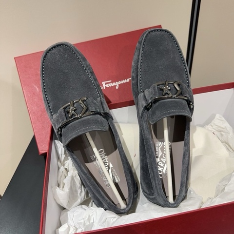 全新 SALVATORE FERRAGAMO 菲拉格慕 SF饰扣休闲鞋豆豆鞋 尺寸41.5