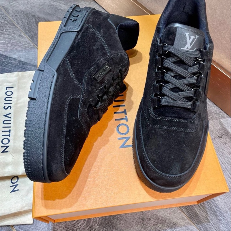全新 LV 路易威登 Trainer經典黑武士休閒鞋 運動鞋 42.5碼-1