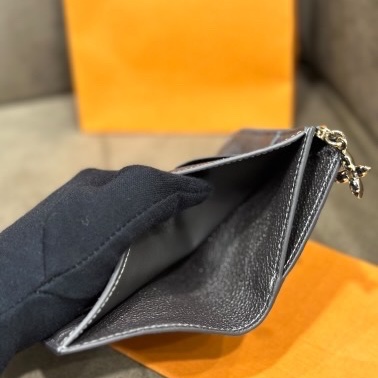 LV Lisa錢包短夾 銀灰缺貨色-10