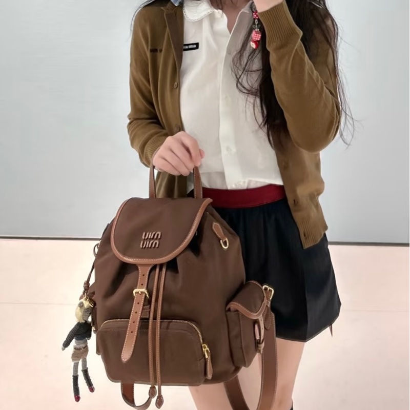 MiuMiu雙肩背包卡其 (大)-0