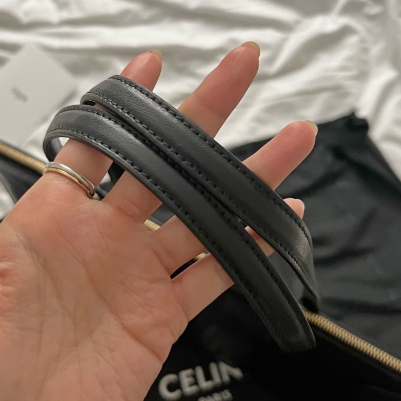 🌺2026春夏新品特價上市🌺 Celine 123963 Flat cabas New luggage 包 黑色-6