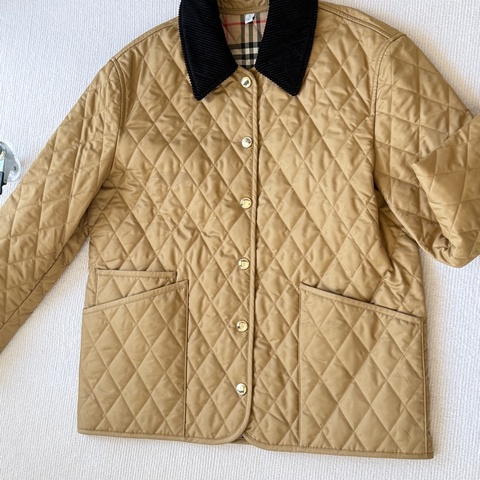 Burberry / 博柏利 金色菱形格棉服，尺寸：M碼
