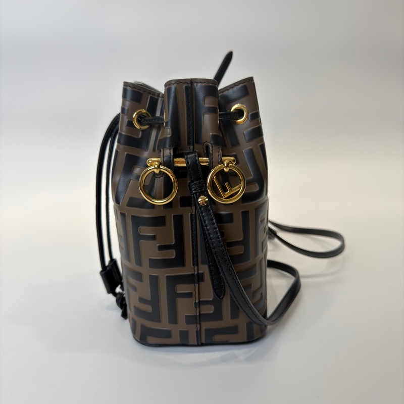 FENDI老花壓紋小水桶-2