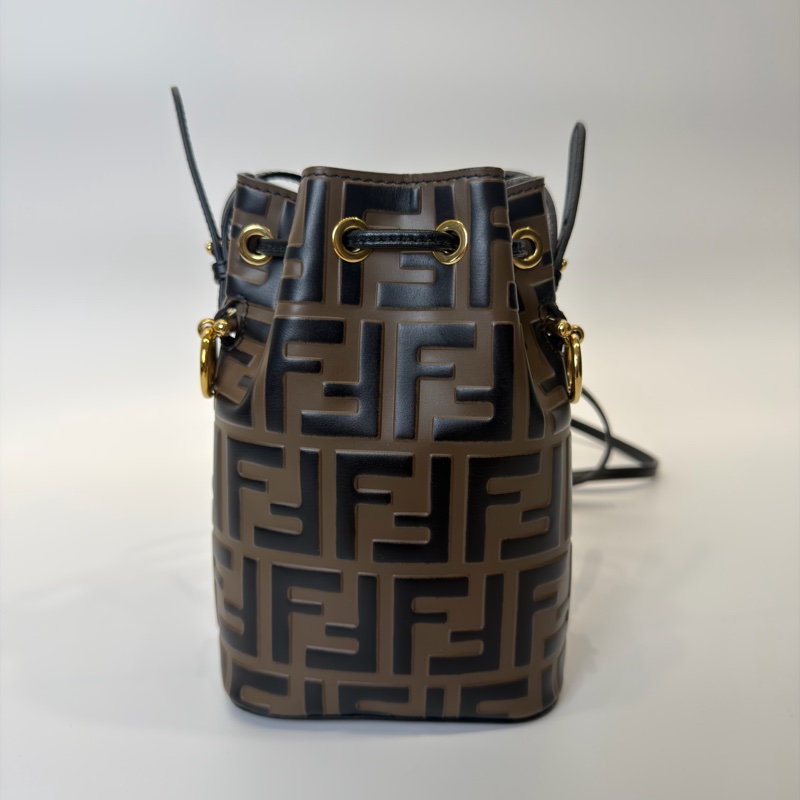 FENDI老花壓紋小水桶-8