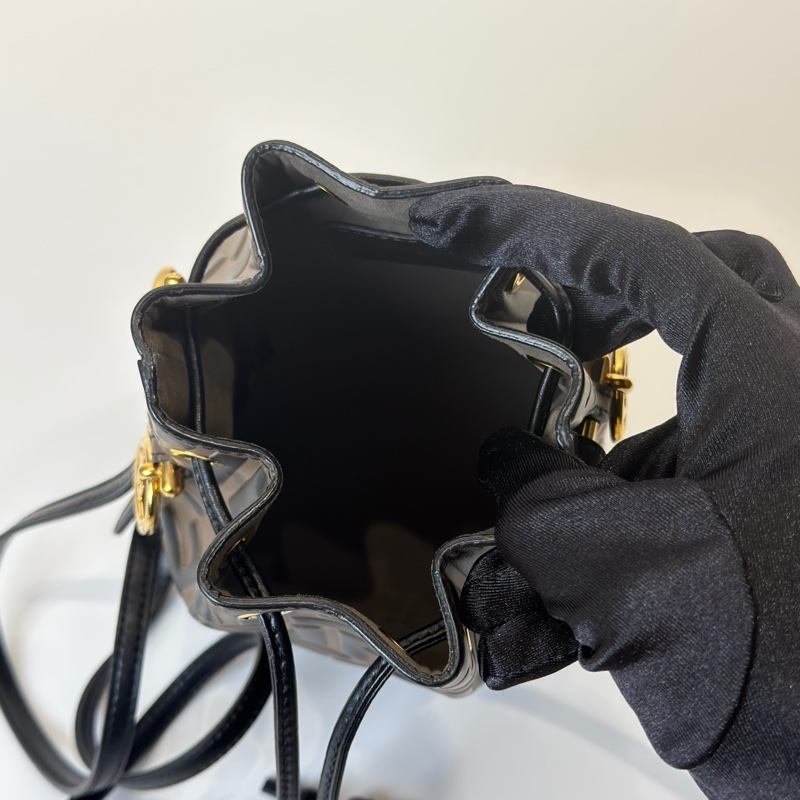 FENDI老花壓紋小水桶-16