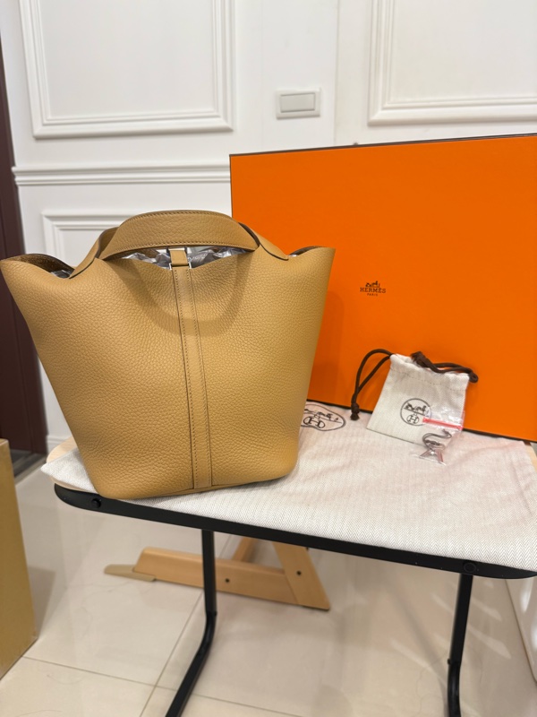 【全新K刻】餅乾色Hermes picotin 22-1