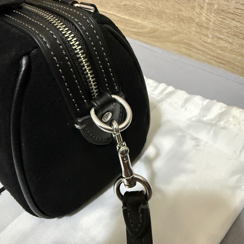 【COACH】ROWEN櫻桃掛件迷你斜背手袋-19