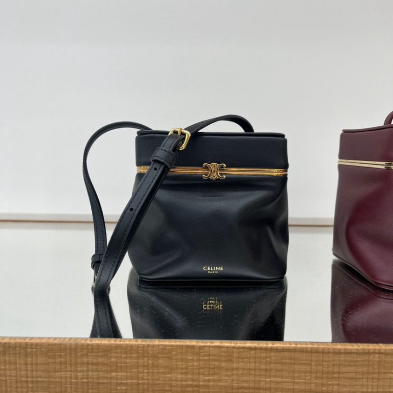 🌺2026春夏新品特價上市🌺Celine 124232 Triomphe Frame 凱旋門小款柔軟小牛皮盒子包 黑色-2