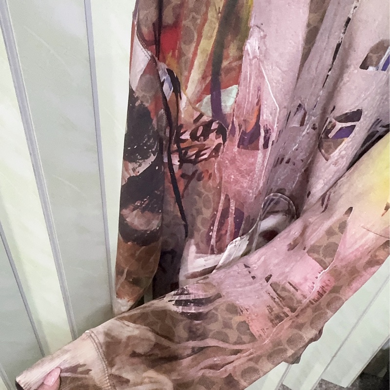 全新Coach 與紐約傳奇塗鴉藝術家組合聯名合作的有機棉連帽上衣-23