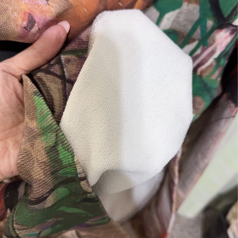 全新Coach 與紐約傳奇塗鴉藝術家組合聯名合作的有機棉連帽上衣-33