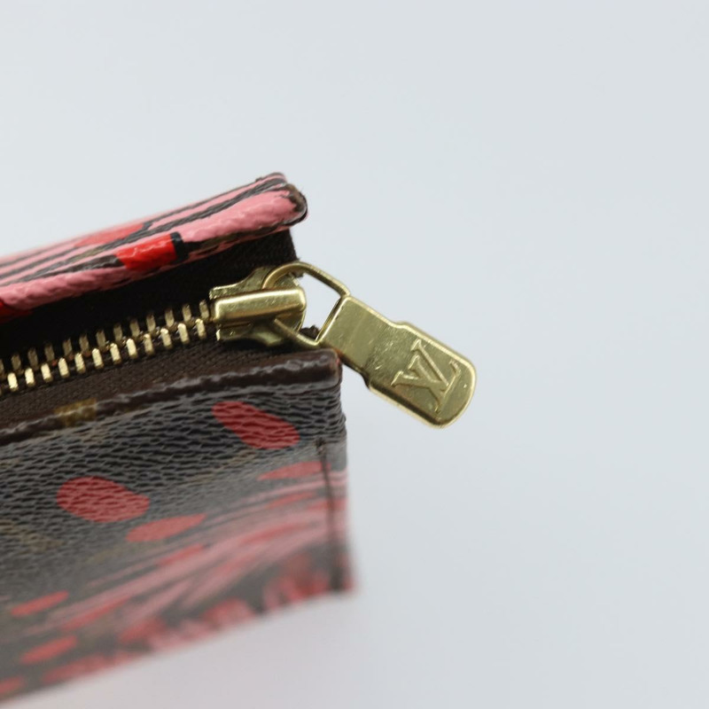 【日本直送】路易威登 Monogram Jungle Dot Poche Toilette 26 手拿包 紅色 LV 正品 169734M-8