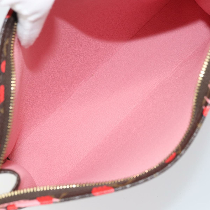 【日本直送】路易威登 Monogram Jungle Dot Poche Toilette 26 手拿包 紅色 LV 正品 169734M-9