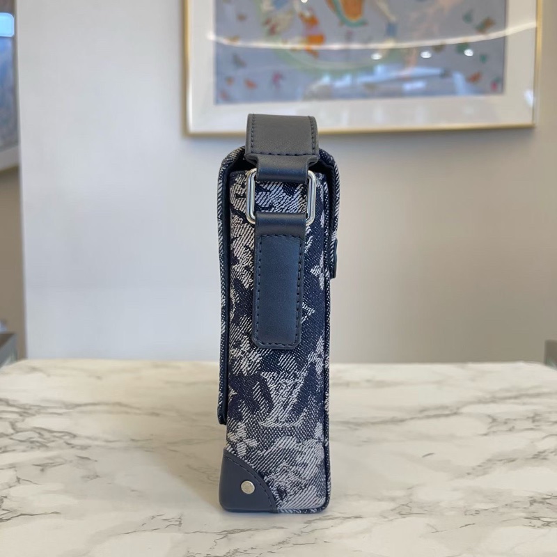 LV Trunk Tapestry老花滿印丹寧郵差硬盒子包 24*5.5*18 98新配件塵袋-3