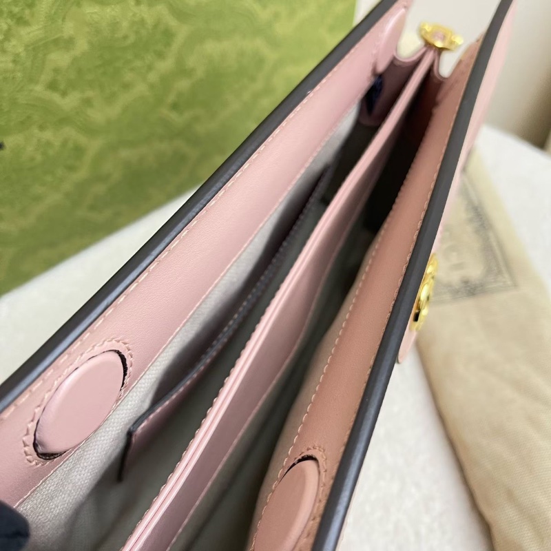 GUCCI Matelassé金色徽標鏈條帆布雙肩帶 粉色 夾子包  25.91*7.87*17.53cm  全新配件塵袋-2