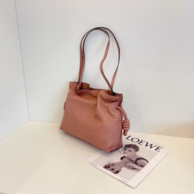 Loewe Flamenco抽繩福袋包 中號豆沙色29*20*10  98新配件塵袋-2