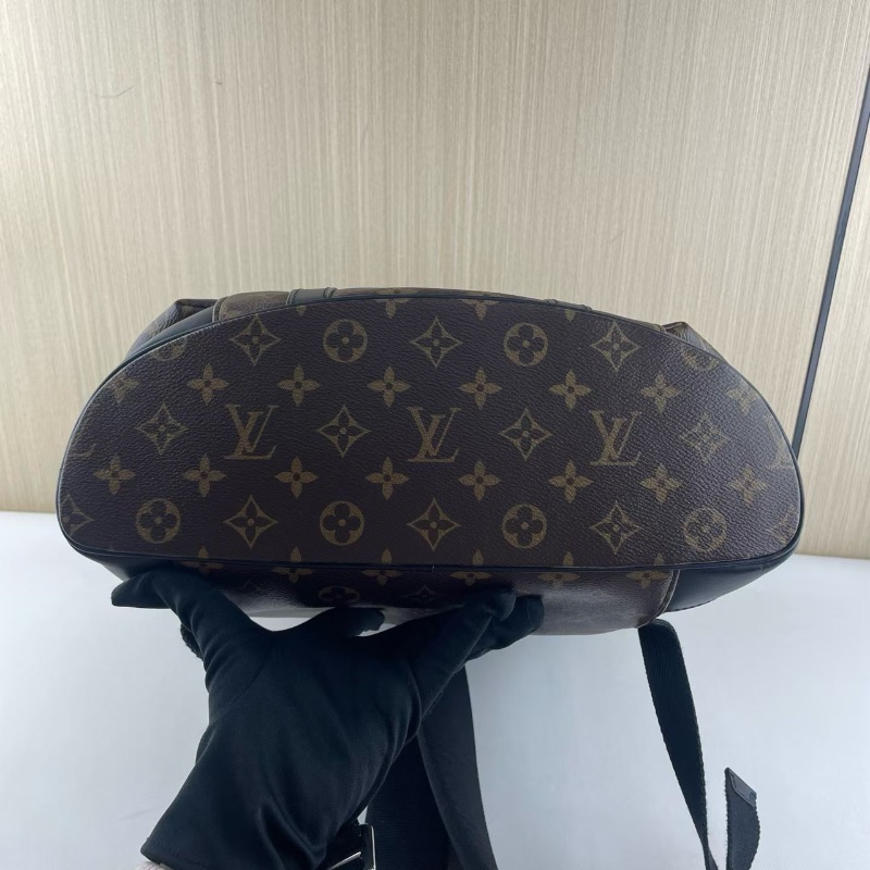 LV Christopher 老花 後背包登山包 小號 芯片款34*44*12 98新配件塵袋-6