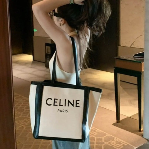 Celine 香草色帆布拼黑皮蝙蝠大tote托特包/沙灘包  30*30*25 全新閒置配件塵袋