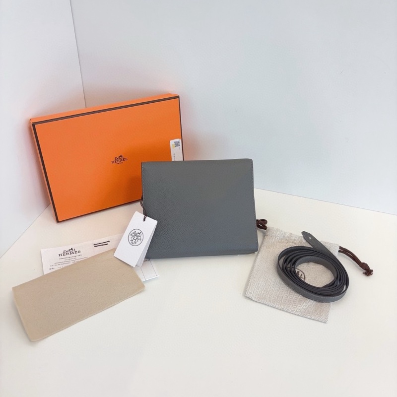 Hermes 經典小方包Clic 16 積雨雲灰金扣 epsom皮  16*14  全新閒置配件塵袋盒子-7