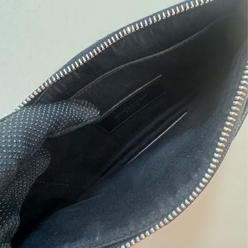 ysl 黑銀魚子醬手拿包/扁長夾-5