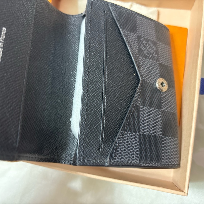 LV 格紋 卡夾 零錢包 男女適用 正常使用痕跡 外觀完整 內裡破皮-15