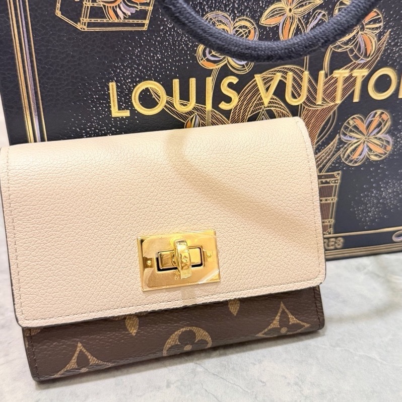 LV短夾 日本銀座LV實體店購入-0