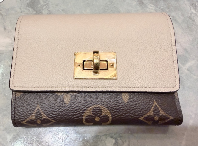 LV短夾 日本銀座LV實體店購入-1
