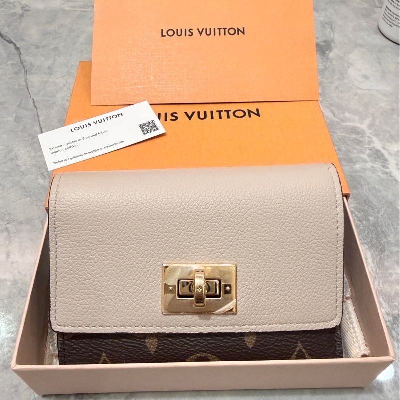 LV短夾 日本銀座LV實體店購入-5