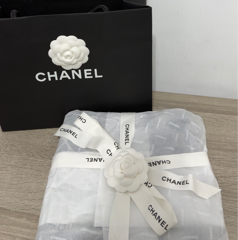 Chanel 26p 爆款經典菱格圍巾🧣 全新全配 黑色-8