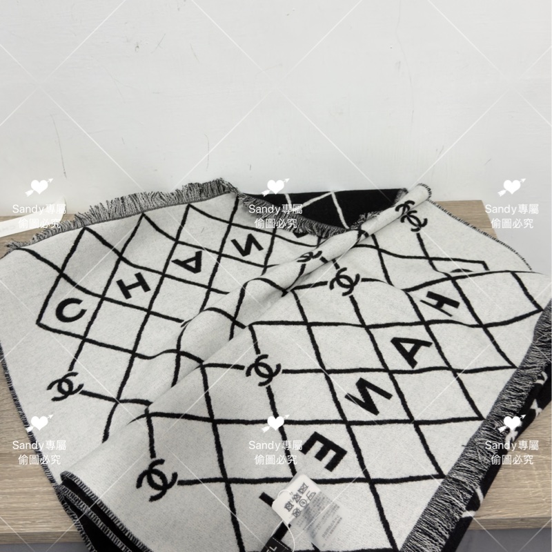 附盒子 Chanel 26p 爆款經典菱格圍巾🧣 全新全配 黑色-17