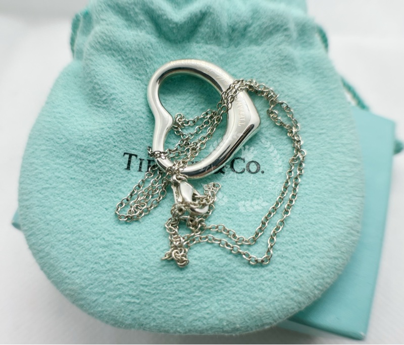 ~~趴趴小舖~~極新正品Tiffany &Co Elsa Peretti Open Heart(M號)愛心項鍊2602231710-9