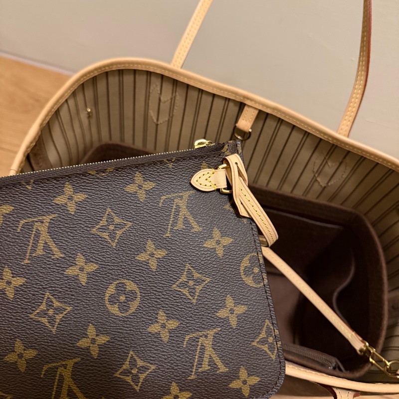 Louis Vuitton Neverfull MM-4