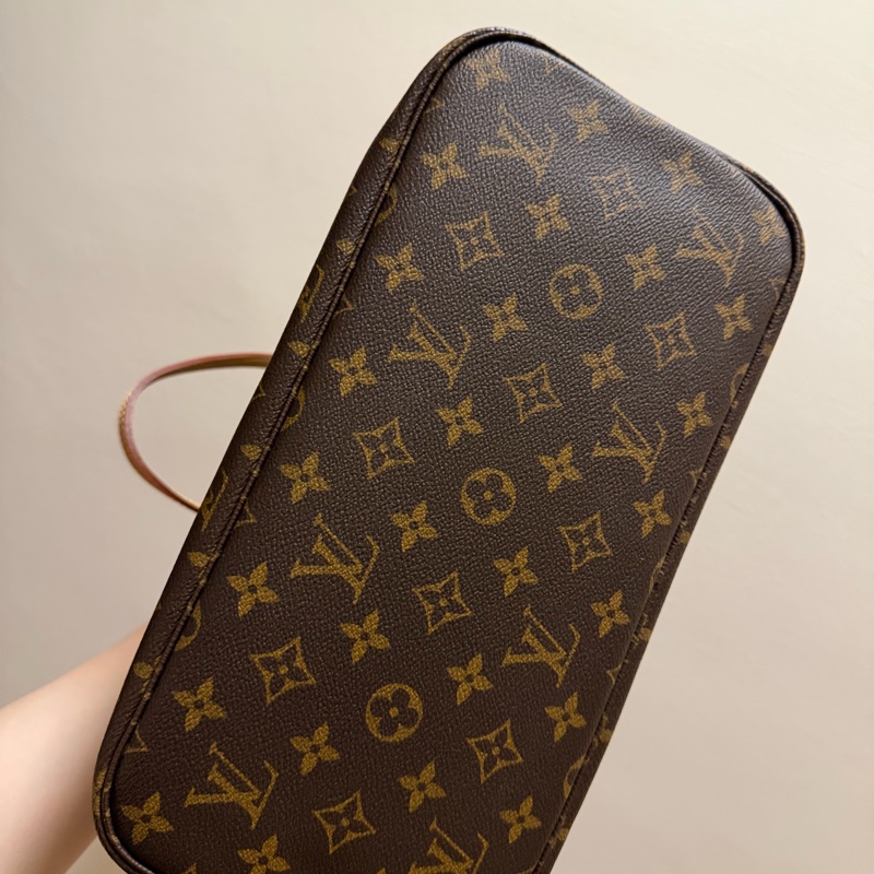 Louis Vuitton Neverfull MM-5