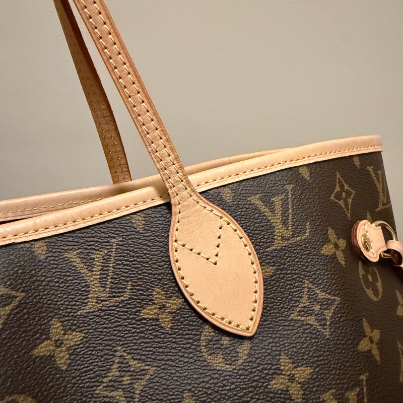 Louis Vuitton Neverfull MM-11