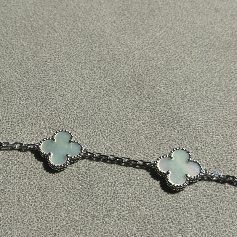 VCA 白金白貝母五花-2