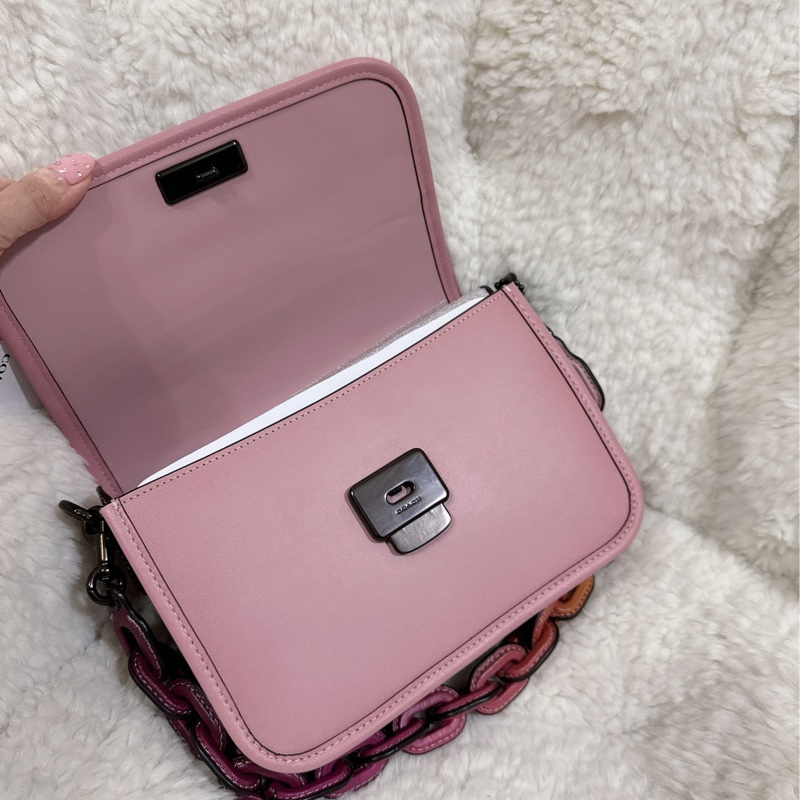 全新 Coach Rogue手提肩背包（2條肩帶）(原價2880台幣）-21