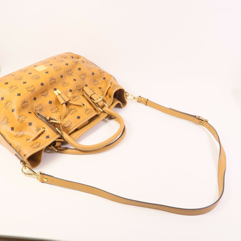 MCM 塗層帆布Shoulder Bag金扣手挽肩背兩用袋-3