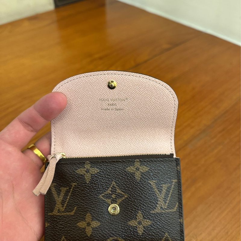 LV花紋內粉釦式卡片零錢包-17