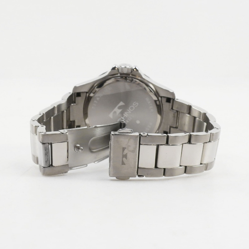 Technos T4323 男士鈦金屬黑色石英模擬顯示手錶,附錶盤-3