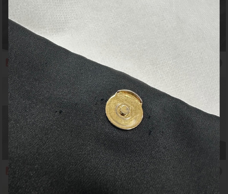 YSL包包 可肩背斜背 附紙袋及防塵袋 台灣專櫃購入9萬多-9